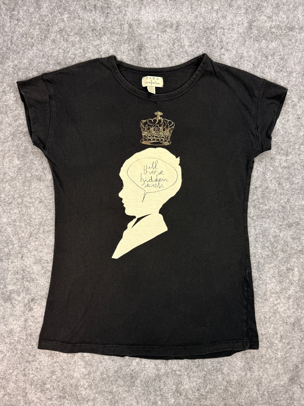 Zara Trafaluc Graphic Tee Black Gold Crown Silhouette Print Small Y2K Vintage